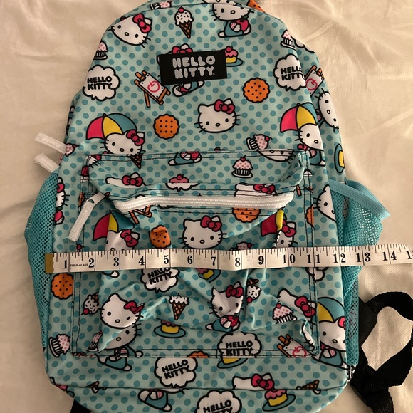 Hello Kitty backpack - Picture 4 of 4